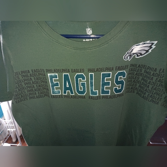NFL Team Apparel Women's XL Green Eagles T-Shirt Pre-owned - Picture 2 of 7